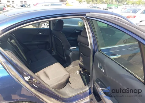 2013 Honda Accord Sport z USA, uszkodzony, nr VIN 1HGCR2F55DA138961